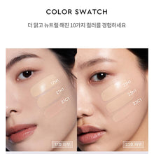 Load image into Gallery viewer, Model wearing HERA Black Cushion – natural satin finish foundation