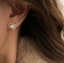 Load image into Gallery viewer, [Earrings]Heart Earrings (silver pin)1.2x1.3cm
