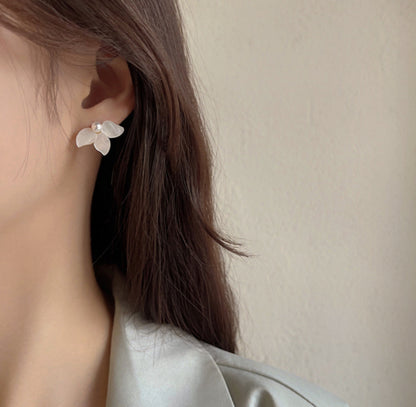 [Earrings]Half Flower Earrings (silver pin)1.3x2cm