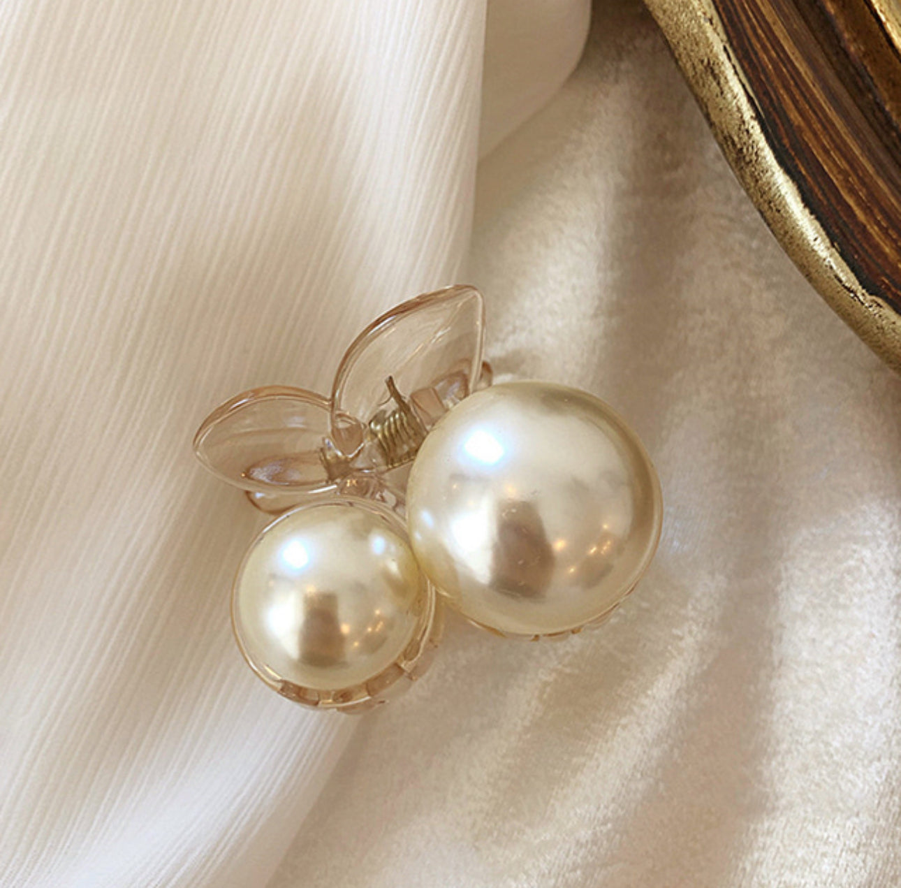 [Hair Claw] Cherry Pearl Mini 4.5x3.5cm