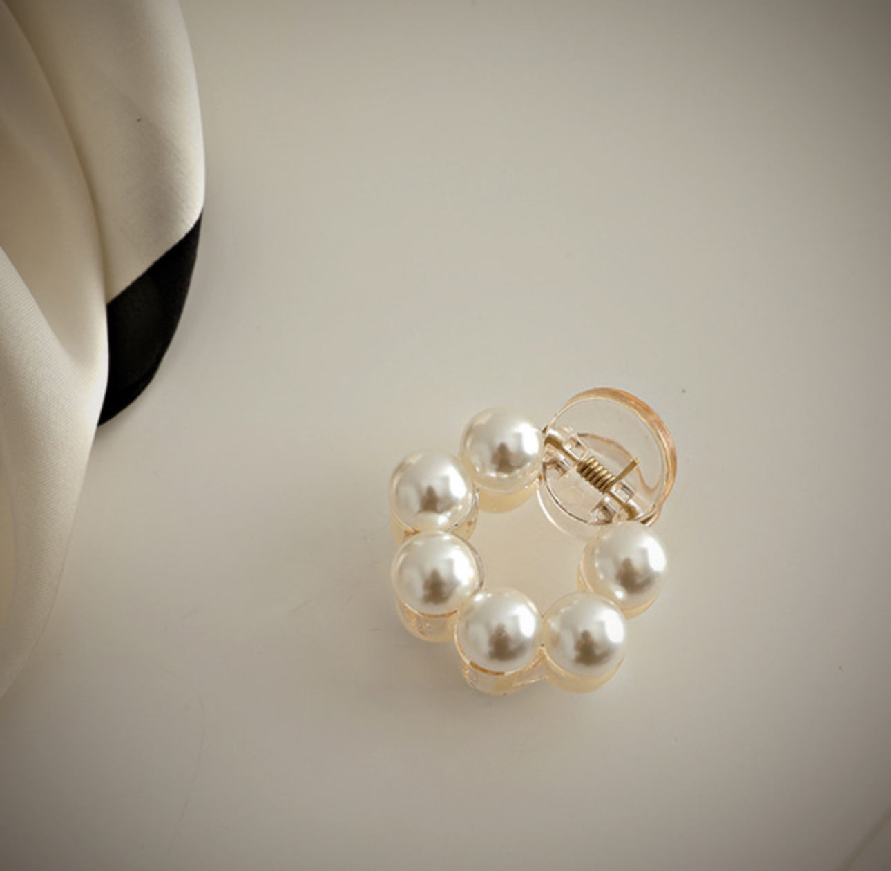 [Hair Claw] Round Pearl 4cm