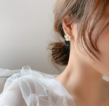 [Earrings]Gold line Flower earrings (silver pin) 1.8cm