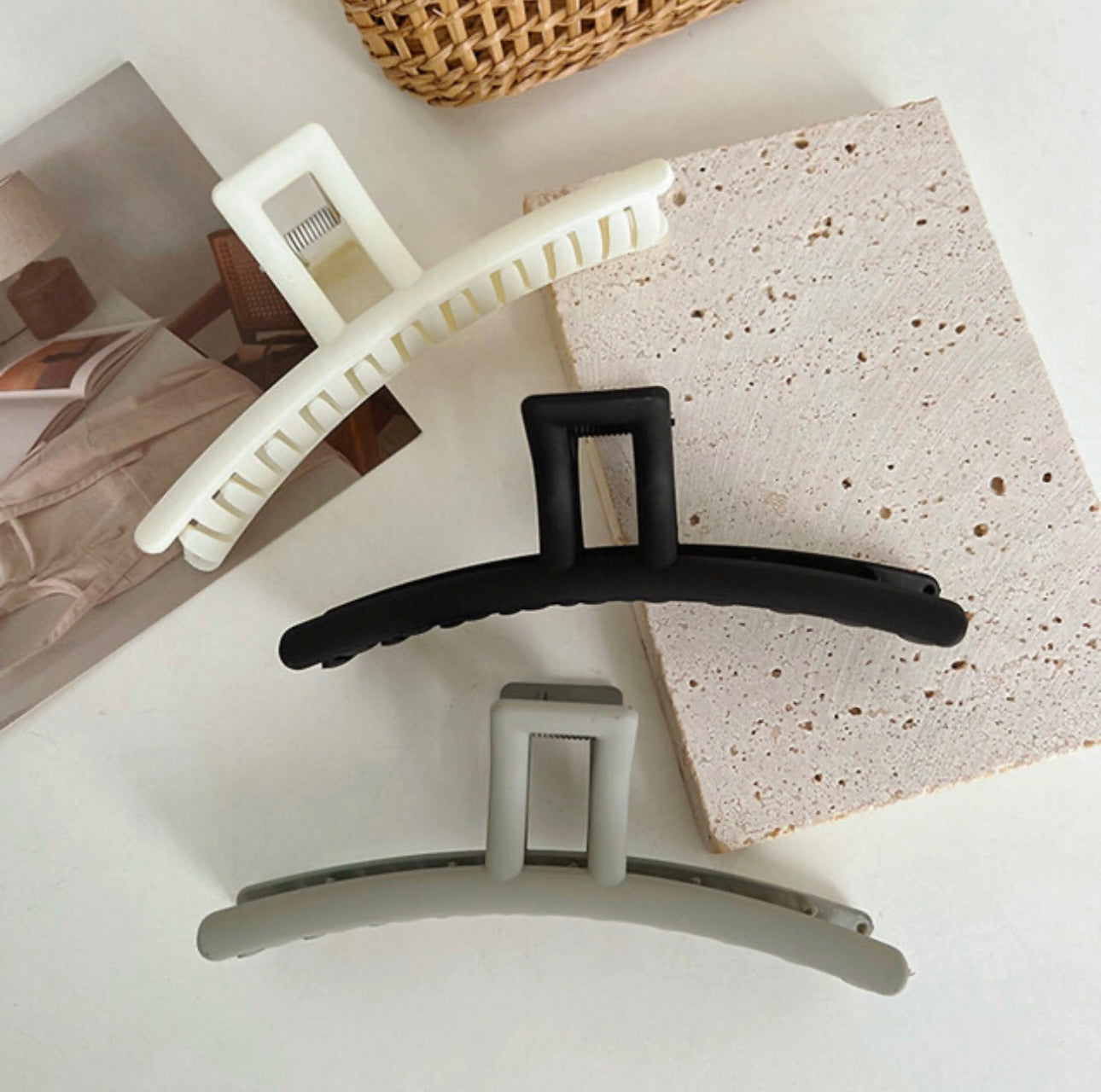 [Hair claw] Matte13x4.5cm