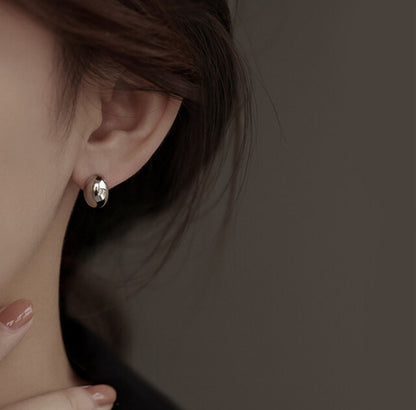 [Earrings]Bean Bold Earrings (silver pin,EP)0.8x1.2cm