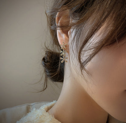 [Earrings] Triple Flower Earrings(Silver pin)1x4.2cm