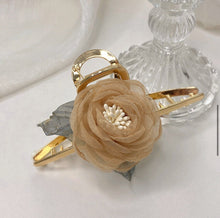Load image into Gallery viewer, [Hair Claw] Chiffon Flower 11.3x5cm
