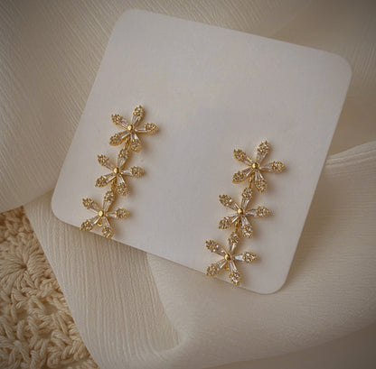 [Earrings] Triple Flower Earrings(Silver pin)1x4.2cm