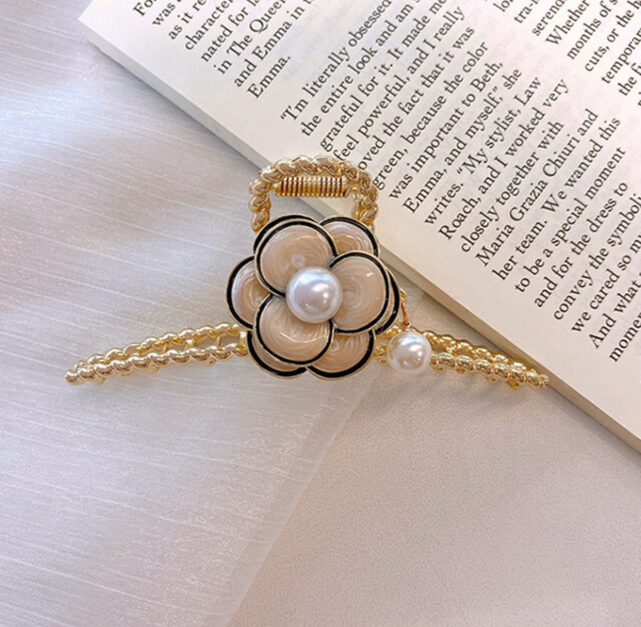 [Hair Claw] Camellia rope metal 11.5x4.5cm