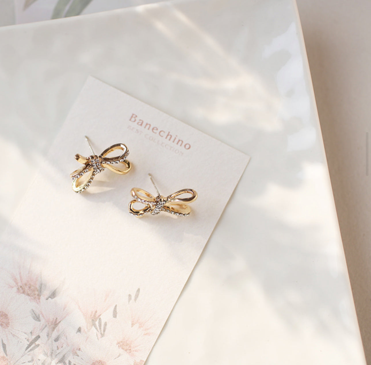 [Earrings]Double Ribbon (silver pin)2.2x1.5cm