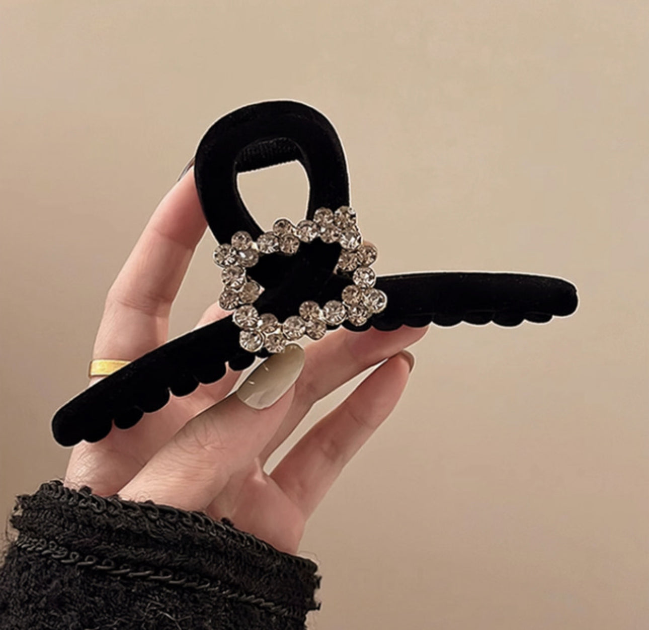 [Hair Claw] Square, Cubic, Velvet13x5cm