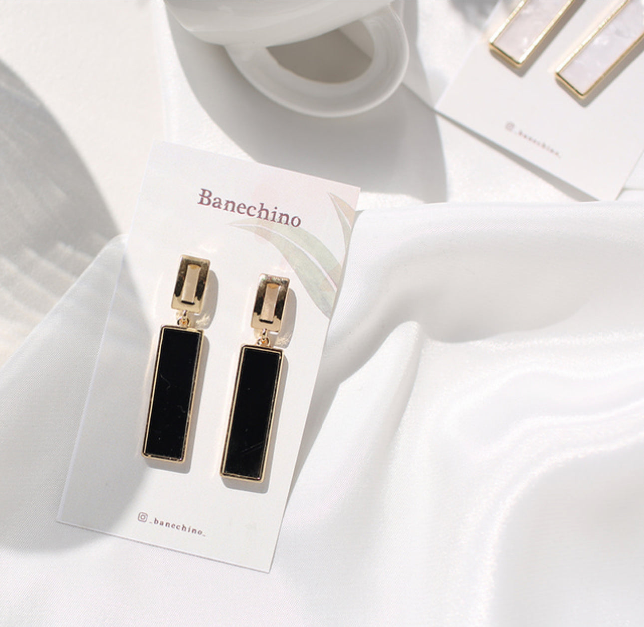 [Earrings]Square drop earrings 1x4.5cm