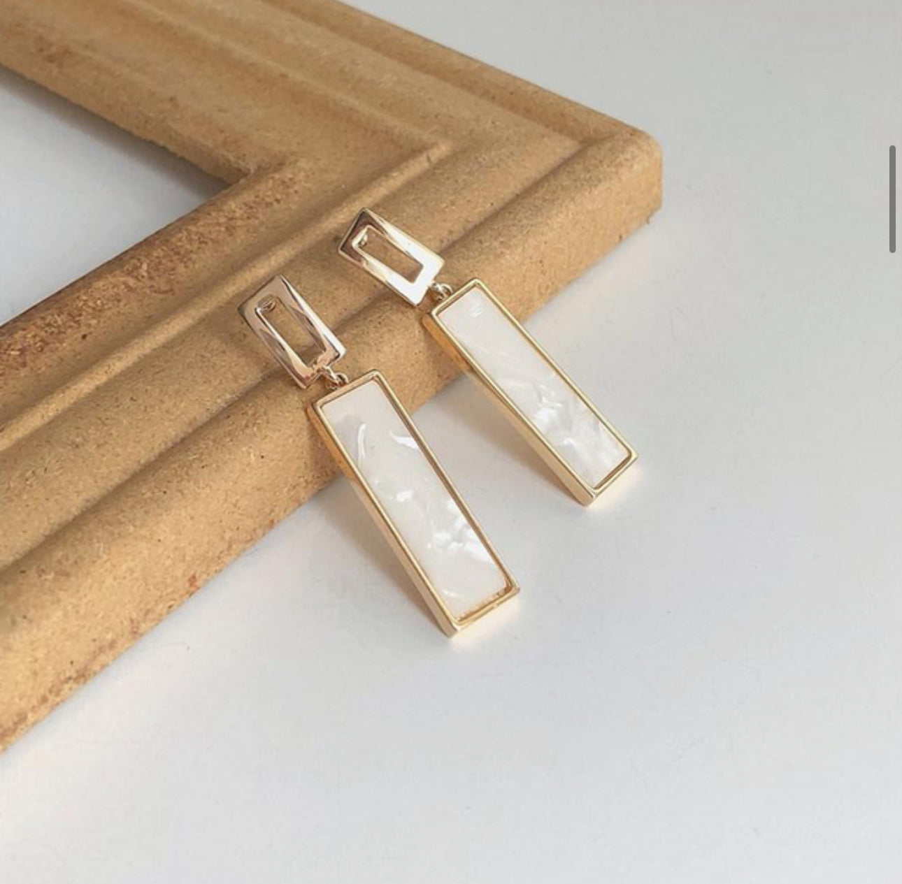 [Earrings]Square drop earrings 1x4.5cm