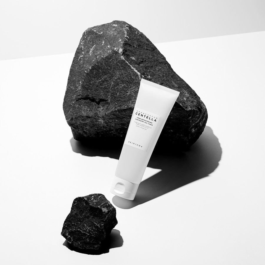 Madagascar Centella Tone Brightening Cleansing Gel Foam (125ml)