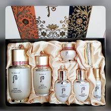 Load image into Gallery viewer, WHOO Bichup Self-Generating Anti-Aging Essence Special Set

