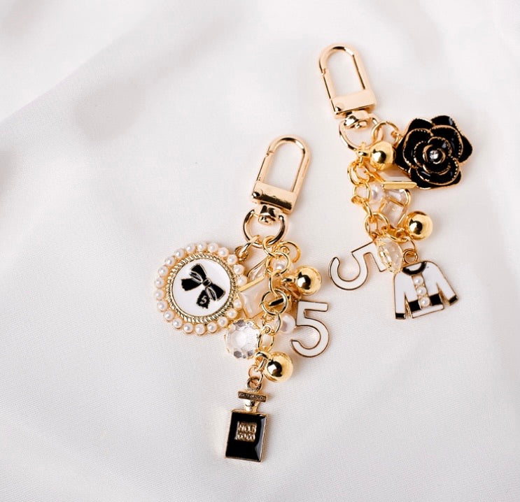 [KEY CHAIN] Coco Perfume/Tweed Corsage